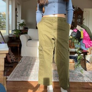 Old Navy Khaki Green Trousers